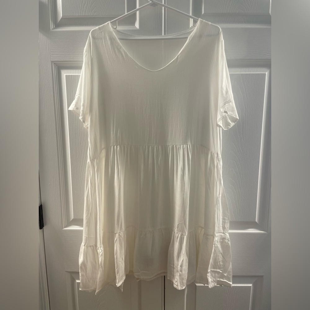NWOT Boutique White Free Flowing Beach Dress Size XL